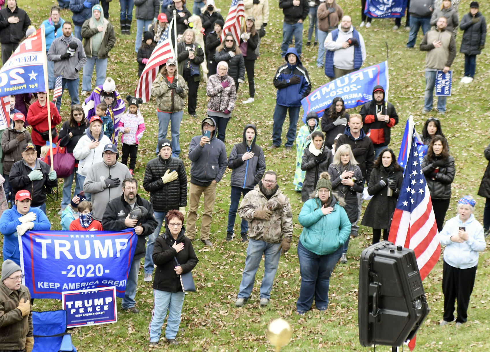 11-0820-nws-trump-rally-10